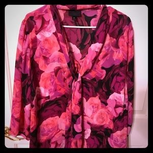 Rose 🌹 Blouse NWOT